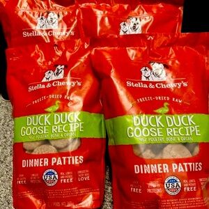 Stella & Chewy's Duck Duck Goose Dinner Patties Freeze-Dried Raw Dog Food, 100oz